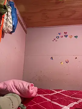 kiittyselenita online show from 04-18-26, 07:40