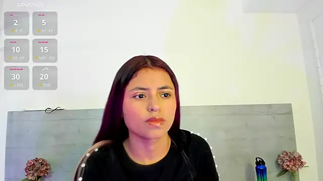 sunnyWhitee online show from 05-22-26, 07:08