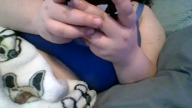 sarahcakes223 online show from 05-08-26, 11:10