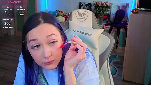 Im suka online show from 11-29-25, 04:04