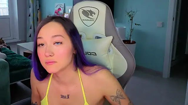 Im suka online show from 03-18-26, 03:20