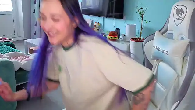 Im suka online show from 04-15-26, 03:24