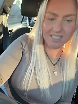 Charleigh xx online show from 09-08-25, 05:45