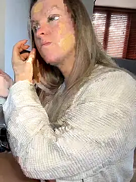 Charleigh xx online show from 11-18-25, 12:20