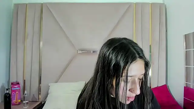 venusmorgan online show from 09-17-25, 04:30