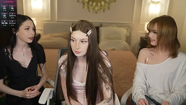 VivianSweet  online show from 06-09-26, 10:38