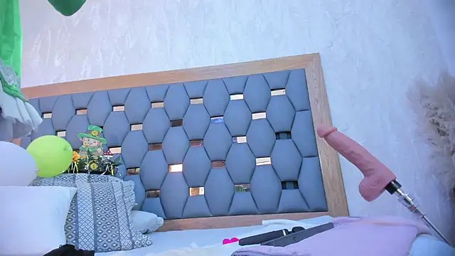 crystal sm online show from 03-17-26, 03:00