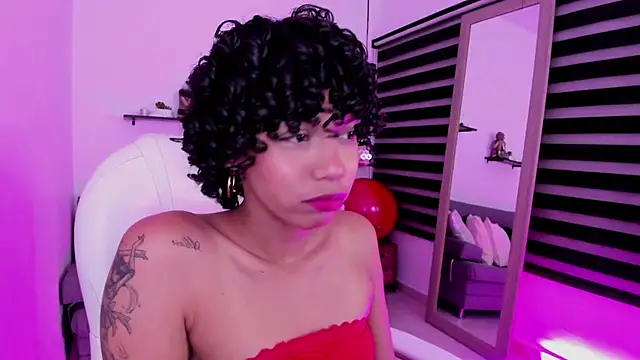 aitana kahlo online show from 11-30-25, 07:51