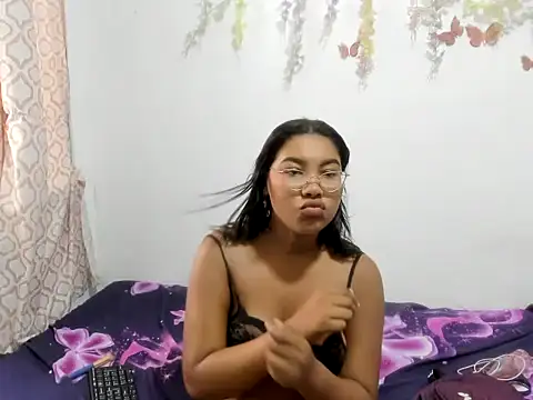 Snapshot of Liana_hot12 chatting on 06-19-26, 02:21 Liana hot12 online show from 06-19-26, 02:21