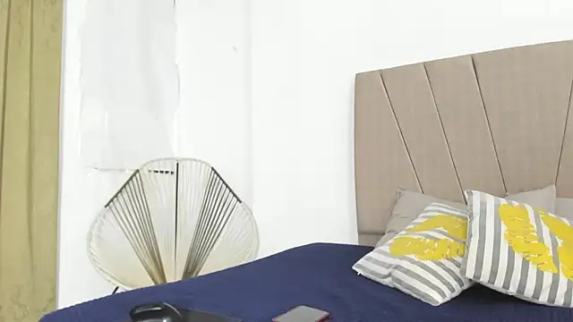 Lady miss    online show from 11-14-25, 12:26