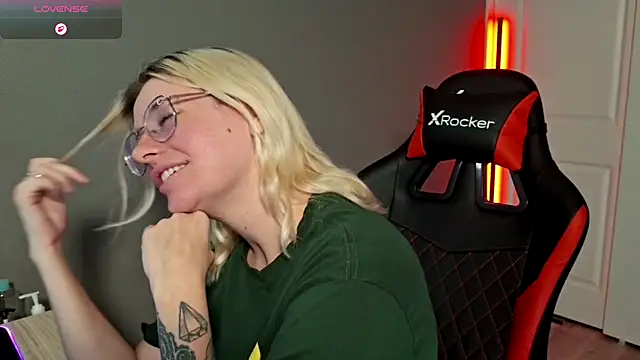 Charlies world online show from 09-22-25, 05:37