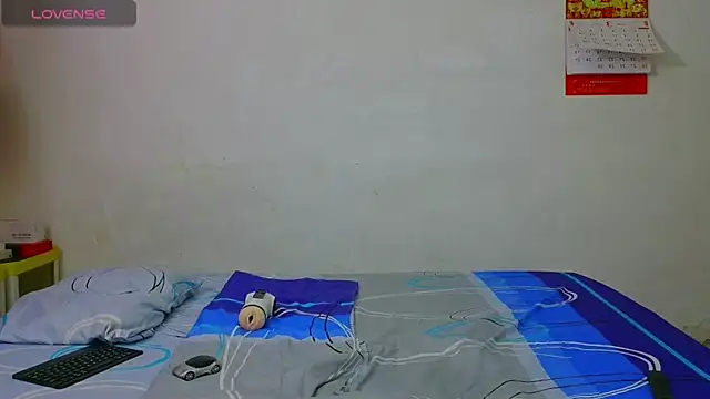 Snapshot of dylan_apol0 chatting on 04-06-26, 04:46 dylan apol0 online show from 04-06-26, 04:46