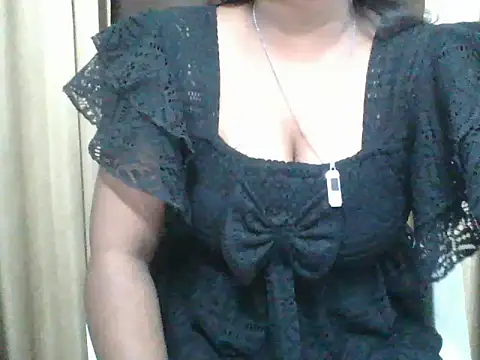 Snapshot of hotpayal001 chatting on 11-08-25, 07:23 hotpayal001 online show from 11-08-25, 07:23