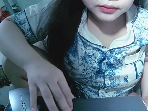 Lily3322 online show from 03-26-26, 05:29