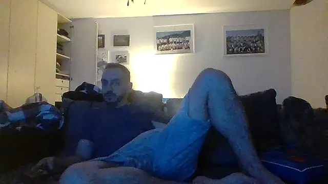 Snapshot of goncas23 chatting on 01-13-26, 10:59 goncas23 online show from 01-13-26, 10:59
