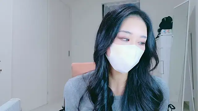 ramuchan desu online show from 12-17-25, 12:05