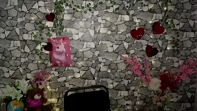 Amanda Bright  online show from 11-19-25, 06:13