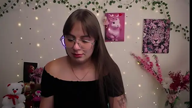 Amanda Bright  online show from 07-27-26, 11:06