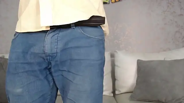 JuanKFit 45 online show from 10-31-25, 01:34