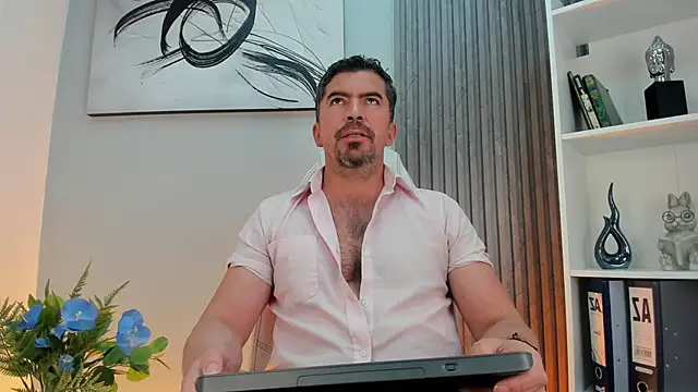 JuanKFit 45 online show from 05-27-26, 03:14