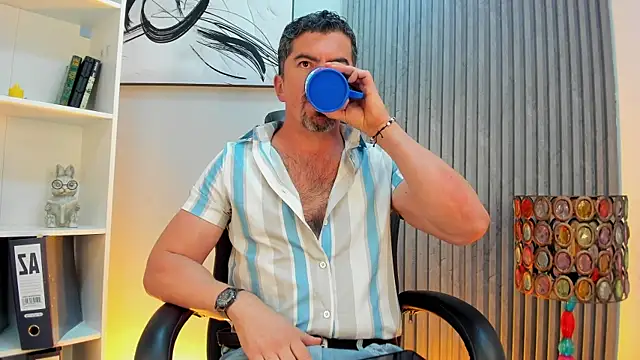 JuanKFit 45 online show from 07-24-26, 04:10