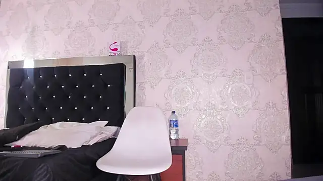 ThiagoBlaze online show from 09-11-25, 03:06