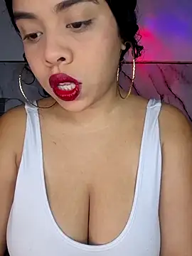 Yemaly Lee online show from 05-25-26, 10:49