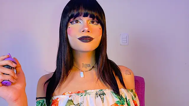 NATASHAA WINZ online show from 11-26-25, 06:14