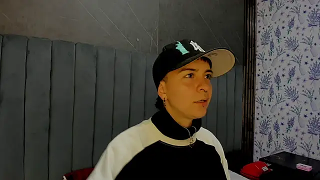  Hannah Hot online show from 02-10-26, 01:32