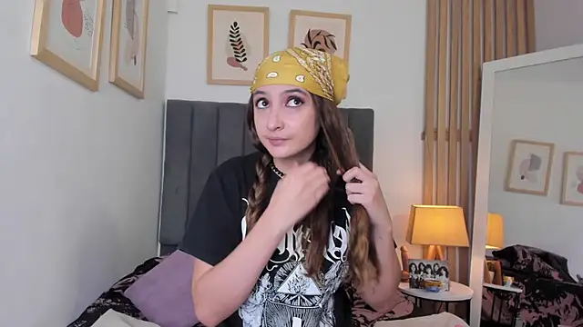 Alice Dickinssonn online show from 02-14-26, 08:38