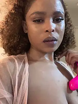 jayjayja19 online show from 06-05-26, 03:29