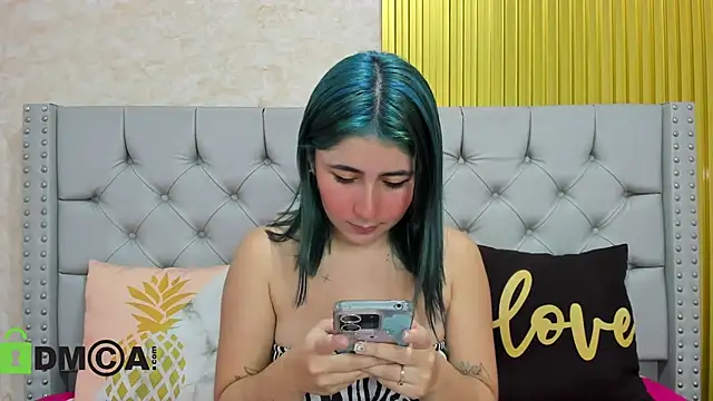 Skarlet 04 online show from 11-18-25, 04:44