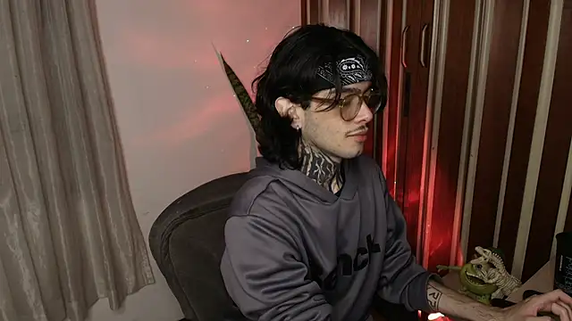 Mihail leroy online show from 07-30-26, 01:26