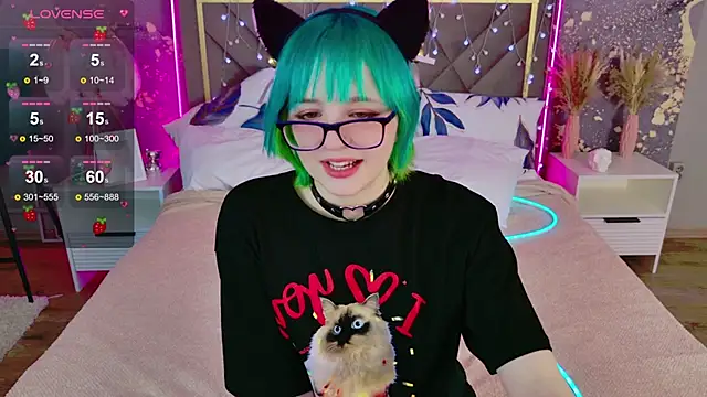 CoralineYoung online show from 02-08-26, 07:12