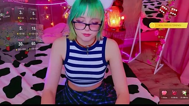 CoralineYoung online show from 04-11-26, 07:45