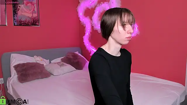 Lisbeth  Salander online show from 11-30-25, 02:04