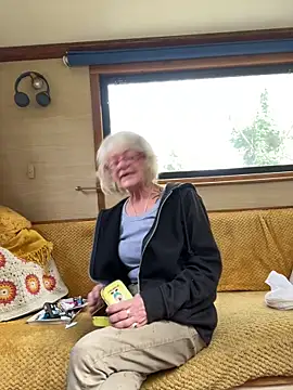 ladyboatlady online show from 10-22-25, 12:05