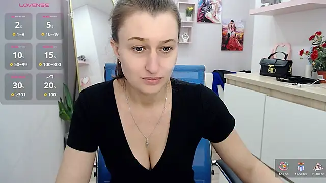 Snapshot of muriel_elvin chatting on 10-20-25, 08:15 muriel elvin online show from 10-20-25, 08:15