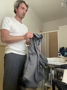 sasatimido online show from 04-18-26, 05:44