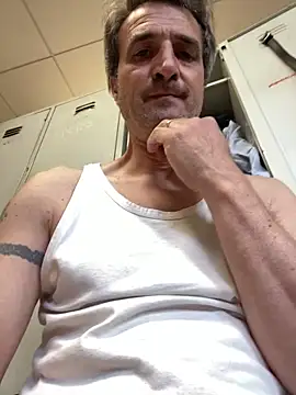 Snapshot of sasatimido chatting on 05-11-26, 03:18 sasatimido online show from 05-11-26, 03:18
