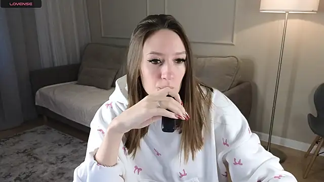 cutienaughtygirl online show from 02-08-26, 08:40