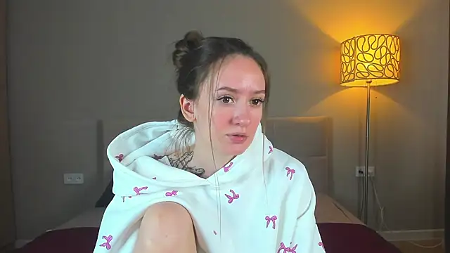 Snapshot of cutienaughtygirl chatting on 05-16-26, 10:36 cutienaughtygirl online show from 05-16-26, 10:36