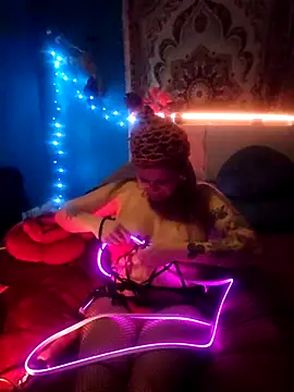 delish dahlia online show from 02-28-26, 01:12