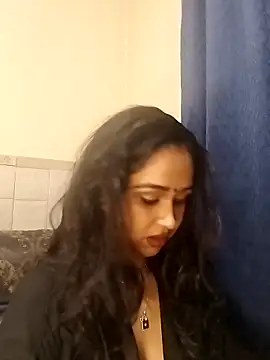 cute indianxo online show from 03-06-26, 05:42