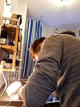 Snapshot of a7ex chatting on 01-09-25, 12:03 a7ex online show from 01-09-25, 12:03