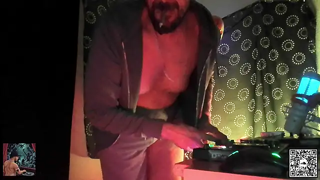 DjDiCKmannOnE online show from 10-18-25, 08:42