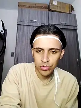 Snapshot of danylano chatting on 10-08-25, 10:18 danylano online show from 10-08-25, 10:18