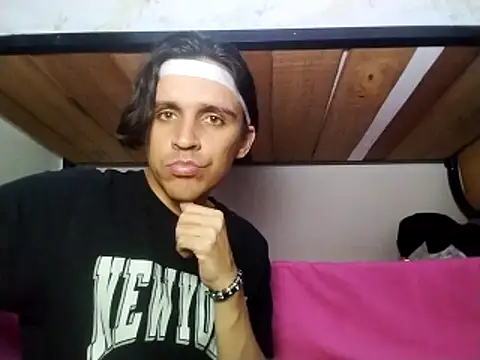 Snapshot of danylano chatting on 11-14-25, 10:29 danylano online show from 11-14-25, 10:29