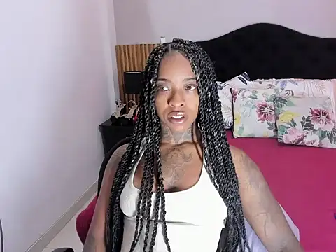 Pauline Fox online show from 03-30-26, 02:45