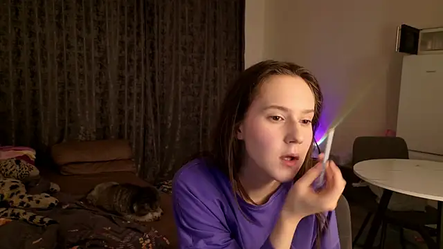 LucyRose3 online show from 01-18-26, 04:00